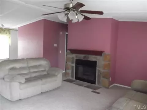 250 Everett Ave, Roxboro, NC 27574 photo 4