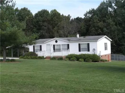 250 Everett Ave, Roxboro, NC 27574 photo 1