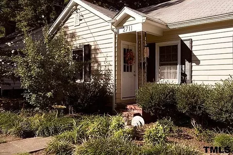 2711 Elgin St, Durham, NC 27704 photo 2