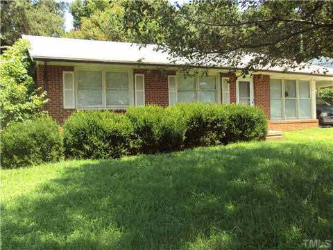 1103 Raynor St, Durham, NC 27703 photo 4