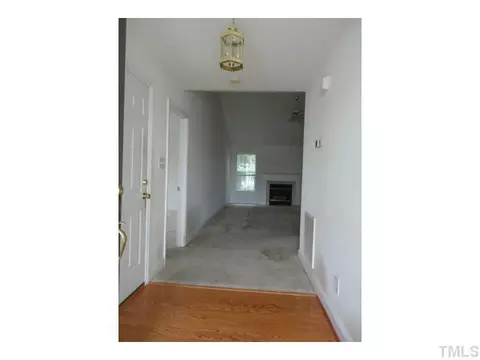104 Knothole Ln, Durham, NC 27704 photo 5