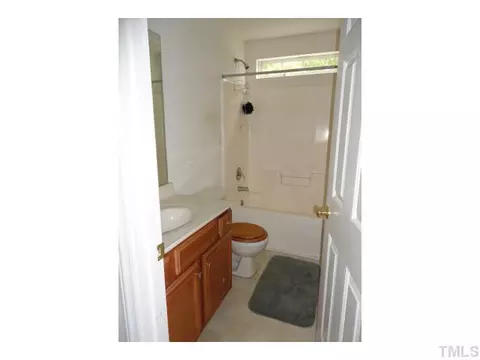 104 Knothole Ln, Durham, NC 27704 photo 4