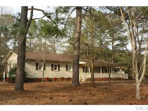 1210 Shade Tree Rd, Benson, NC 27504 photo 11