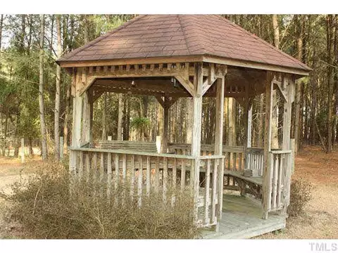 1210 Shade Tree Rd, Benson, NC 27504 photo 8