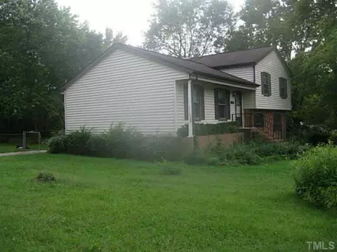 508 Rippling Stream Rd, Durham, NC 27704 photo 2