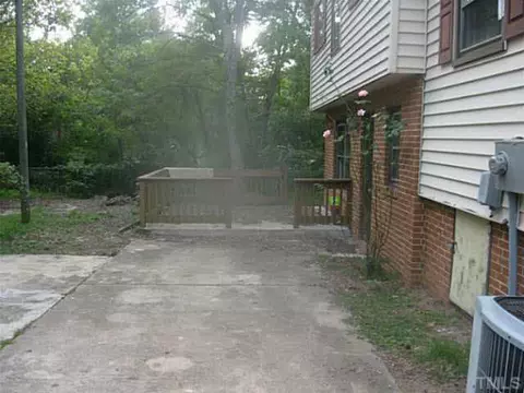 508 Rippling Stream Rd, Durham, NC 27704 photo 3