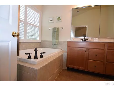 11204 Maplecroft Ct, Raleigh, NC 27617 photo 16
