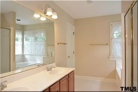 109 Ashwick Ct, Cary, NC 27513 photo 23