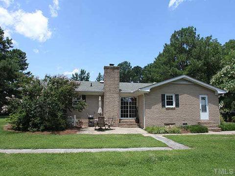 89 W Watson Rd, Benson, NC 27504 photo 11