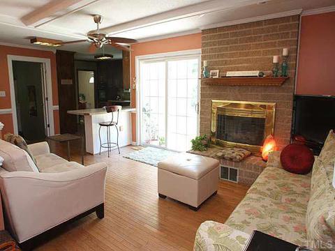 89 W Watson Rd, Benson, NC 27504 photo 5