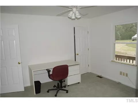 161 E Terry Ln, Henderson, NC 27537 photo 7