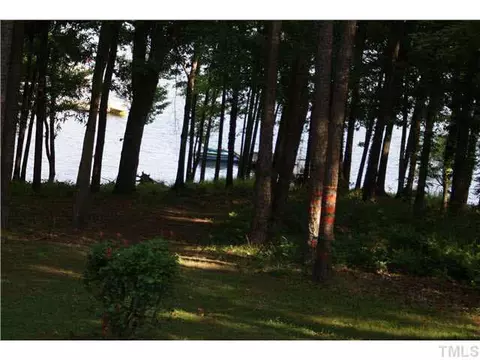 161 E Terry Ln, Henderson, NC 27537 photo 3