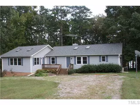 161 E Terry Ln, Henderson, NC 27537 photo 1