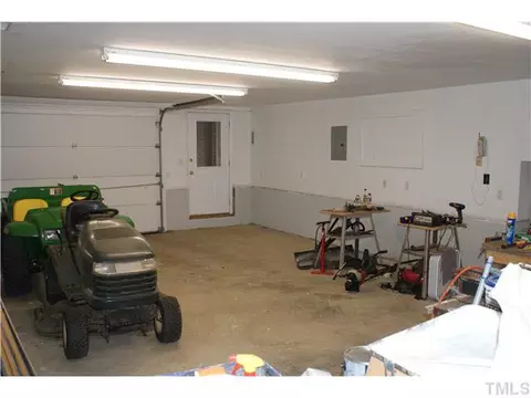 161 E Terry Ln, Henderson, NC 27537 photo 8