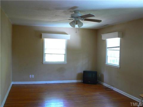 2709 Umstead Rd, Durham, NC 27712 photo 9