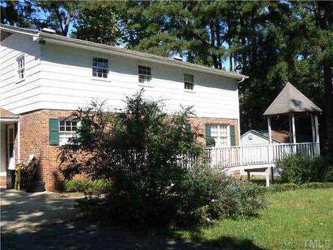 2709 Umstead Rd, Durham, NC 27712 photo 2