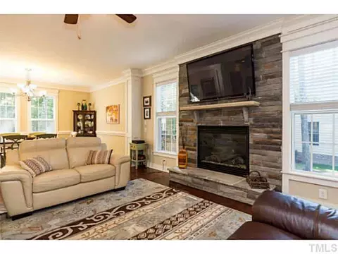 8 Persimmon Ct, Durham, NC 27712 photo 12