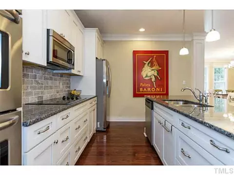 8 Persimmon Ct, Durham, NC 27712 photo 7