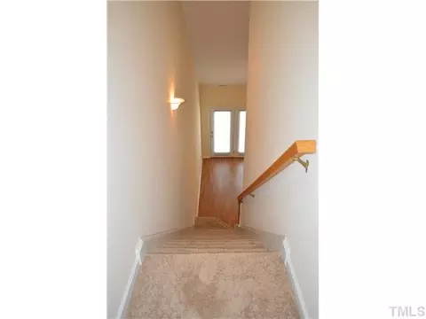 47 Signet Dr, Durham, NC 27704 photo 18