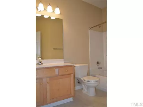 47 Signet Dr, Durham, NC 27704 photo 11