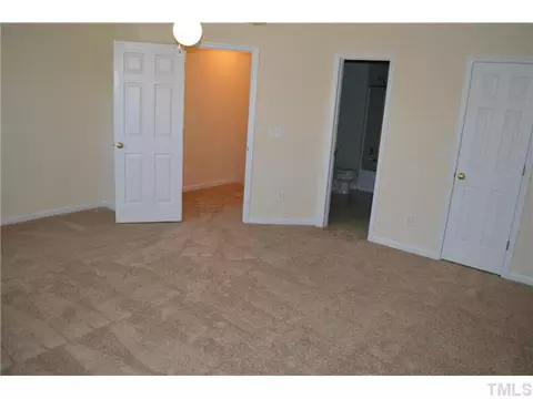 47 Signet Dr, Durham, NC 27704 photo 13