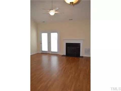 47 Signet Dr, Durham, NC 27704 photo 6