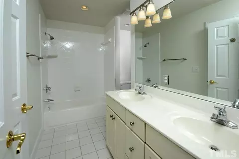 23 Pennington Pl, Durham, NC 27707 photo 17