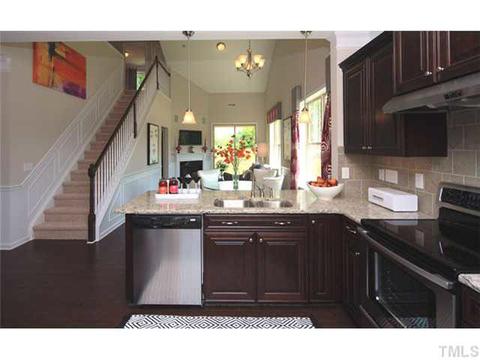 136 Constitution Dr, Durham, NC 27705 photo 3