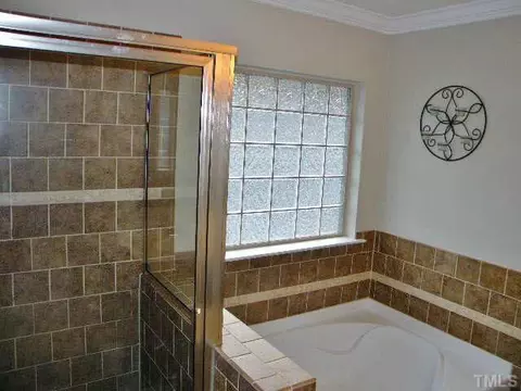 3010 Freeport Dr, Cary, NC 27519 photo 20