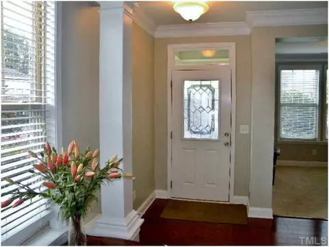 3010 Freeport Dr, Cary, NC 27519 photo 3