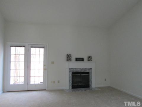100 Forest Oaks Dr, Durham, NC 27705 photo 2