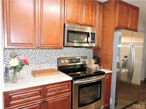 4209 Malvern Rd, Durham, NC 27707 photo 2