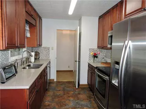 4209 Malvern Rd, Durham, NC 27707 photo 4