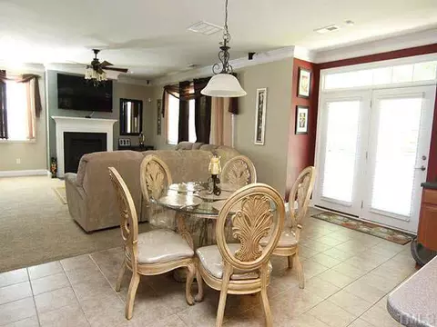 304 Ashburn Ln, Durham, NC 27703 photo 5