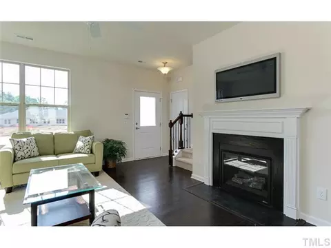 128 Constitution Dr, Durham, NC 27705 photo 5
