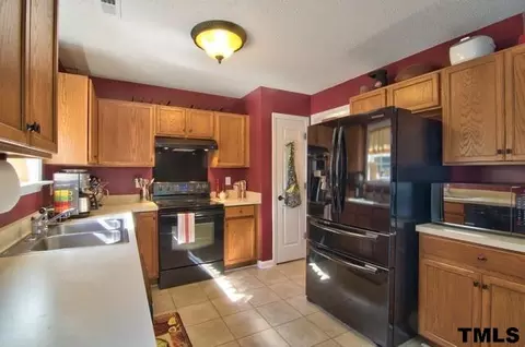 226 Newberry Ln, Durham, NC 27703 photo 4