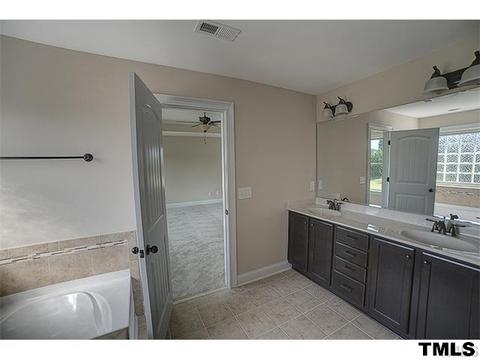 1004 Eagleshire Pl, Raleigh, NC 27610 photo 10