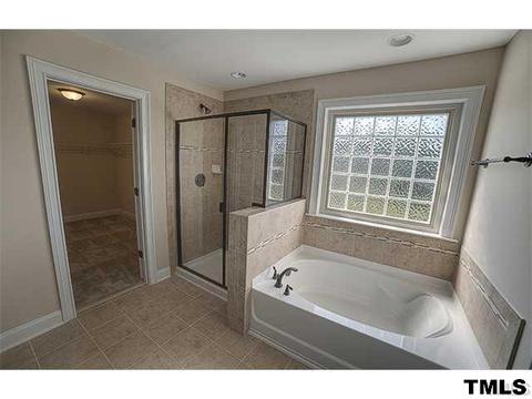 1004 Eagleshire Pl, Raleigh, NC 27610 photo 11