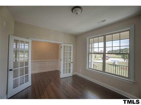 1004 Eagleshire Pl, Raleigh, NC 27610 photo 3