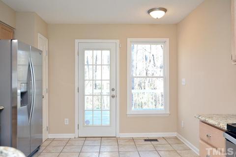 4517 Emmit Dr, Raleigh, NC 27604 photo 8