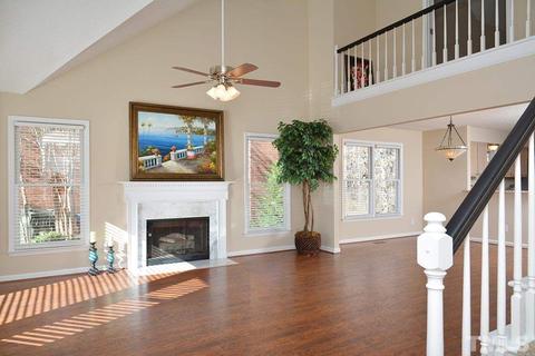 4517 Emmit Dr, Raleigh, NC 27604 photo 2