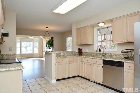 4517 Emmit Dr, Raleigh, NC 27604 photo 7