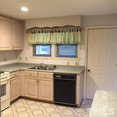 889 Old Durham Rd, Roxboro, NC 27573 photo 7