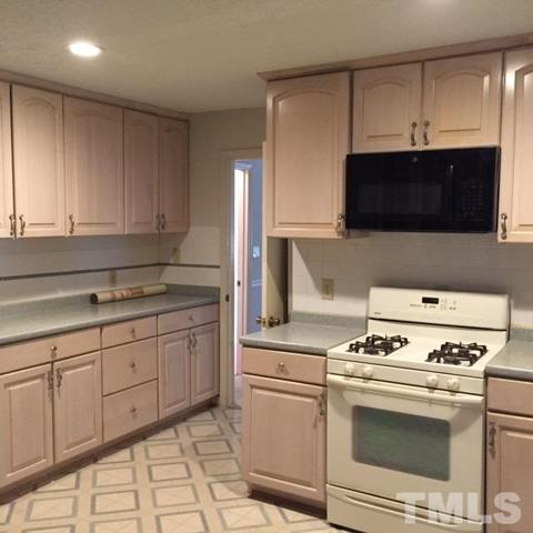 889 Old Durham Rd, Roxboro, NC 27573 photo 6
