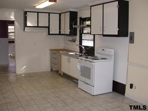 2207 Strebor St, Durham, NC 27705 photo 2