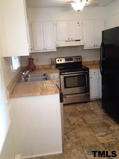 1105 Mockingbird Dr, Raleigh, NC 27609 photo 5