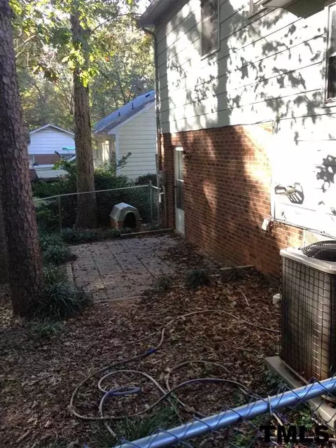 1105 Mockingbird Dr, Raleigh, NC 27609 photo 4