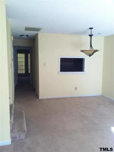 33 Forest Green Dr, Durham, NC 27705 photo 5