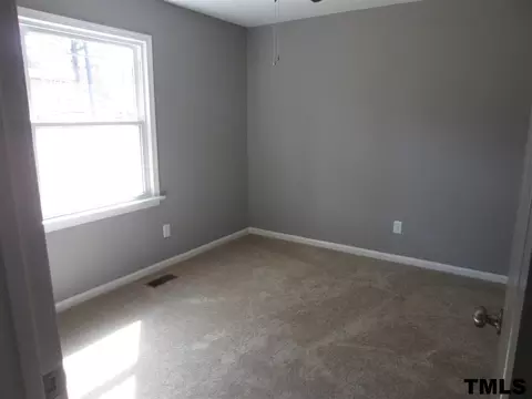 202 Pine View Dr, Erwin, NC 28339 photo 8