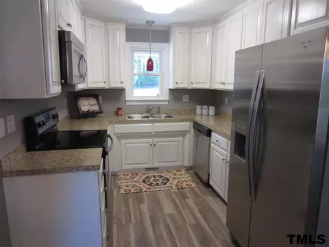 202 Pine View Dr, Erwin, NC 28339 photo 13